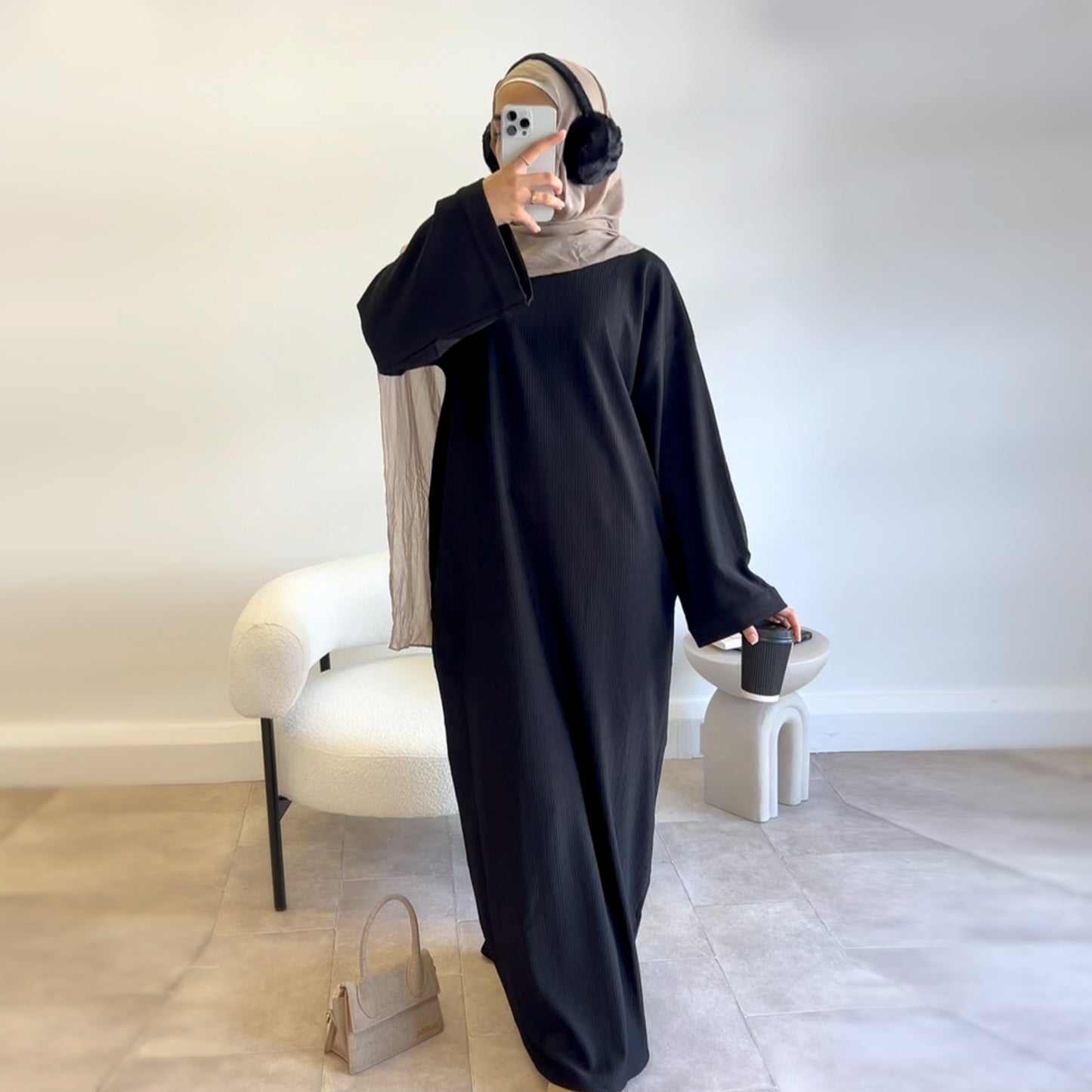 Abaya Layan