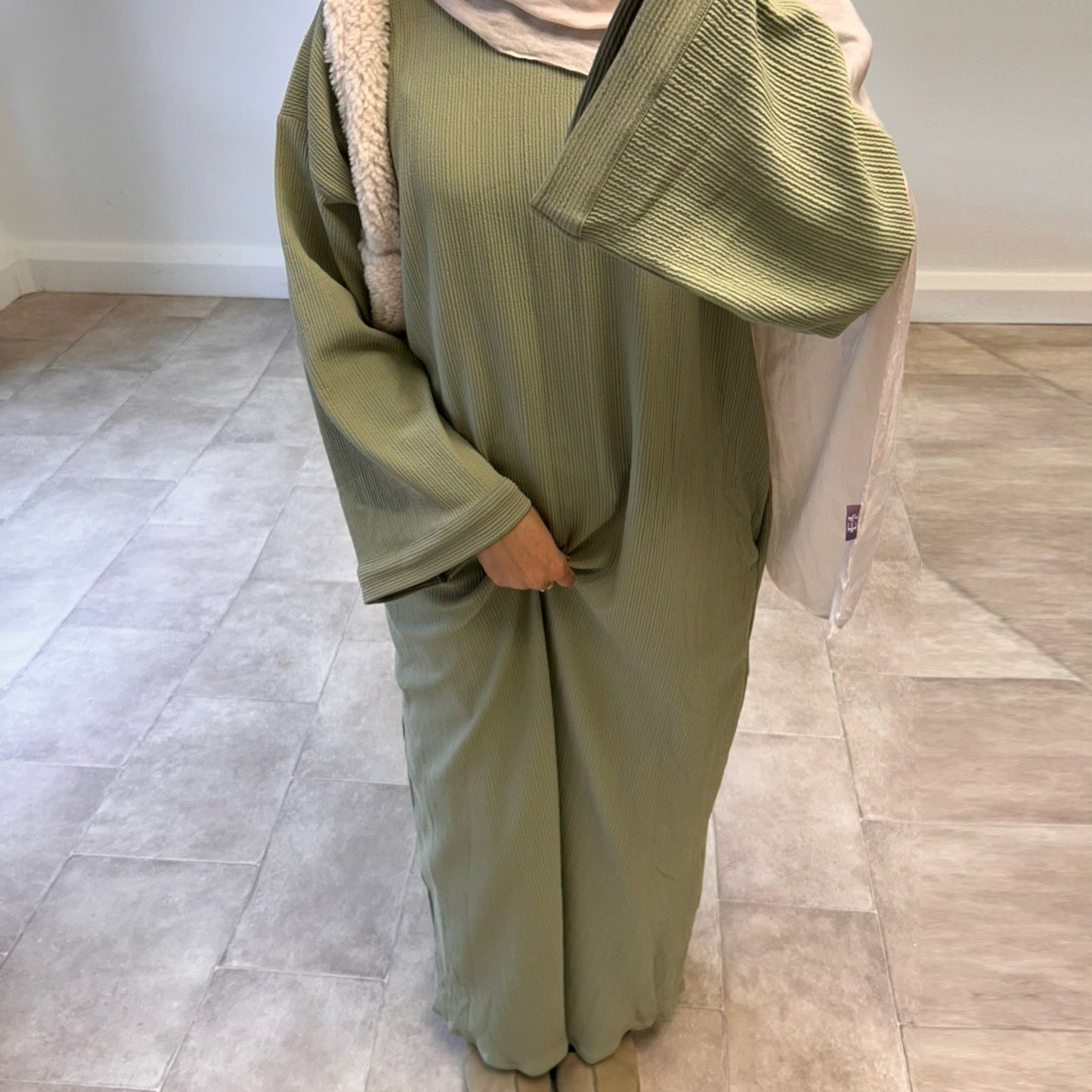 Abaya Layan